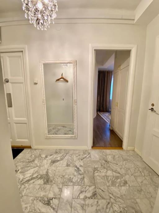 Glorious Apartment In Hakaniemi 赫尔辛基 外观 照片